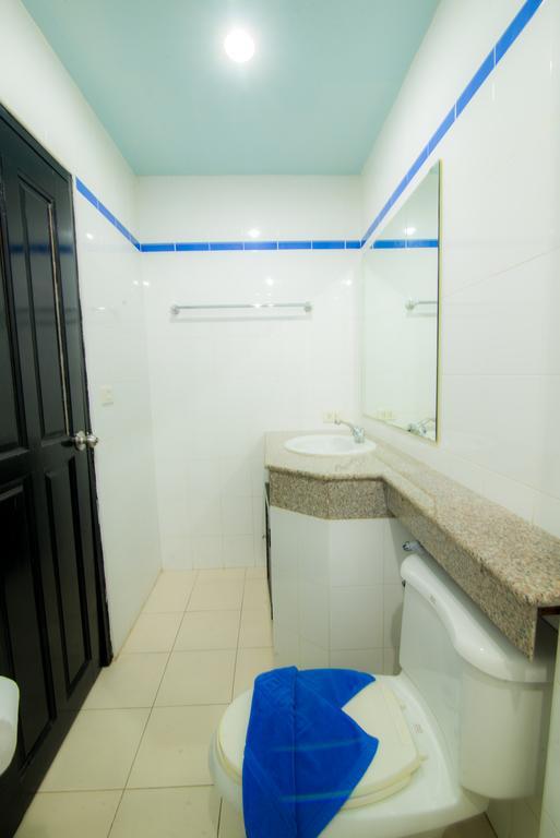 De Apartment Pattaya Bagian luar foto