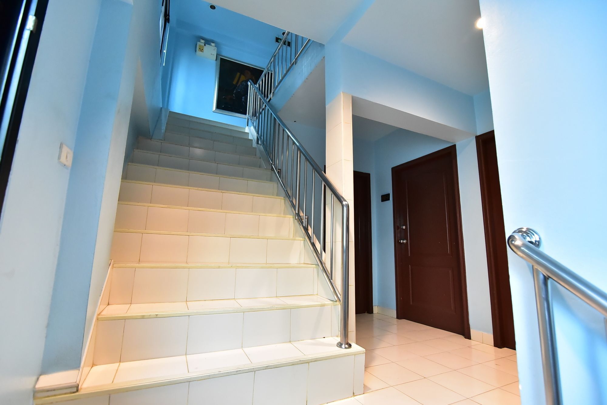 De Apartment Pattaya Bagian luar foto