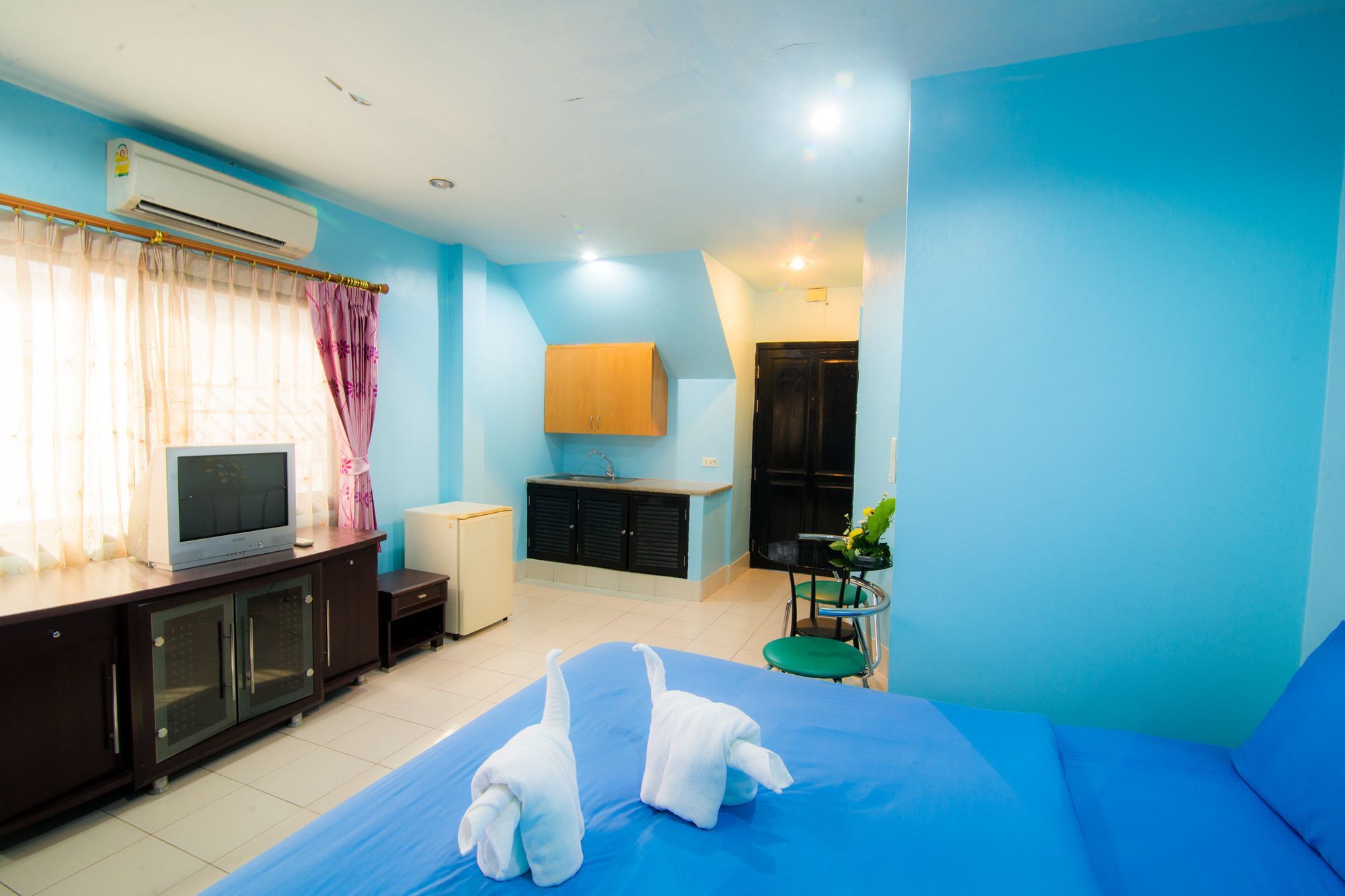 De Apartment Pattaya Bagian luar foto